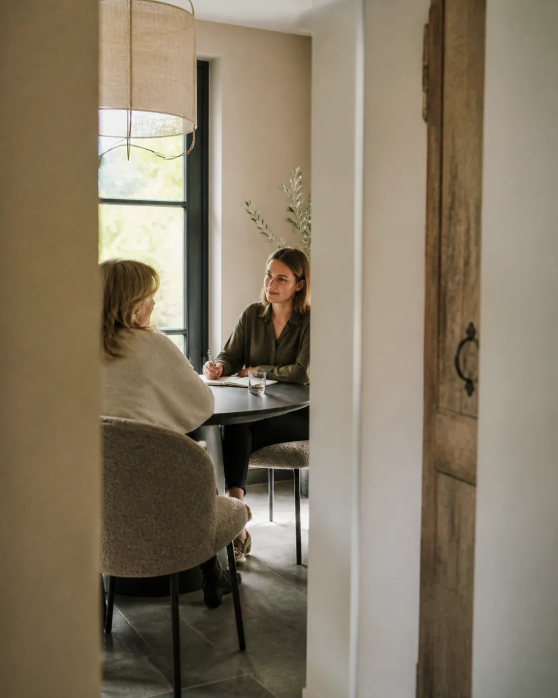 Persoonlijk gesprek in een rustige omgeving